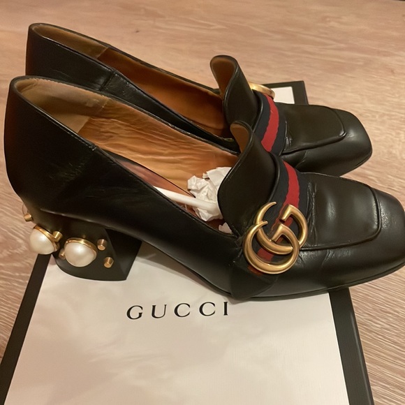 Gucci pumps with pearls in black. - Picture 4 of 6